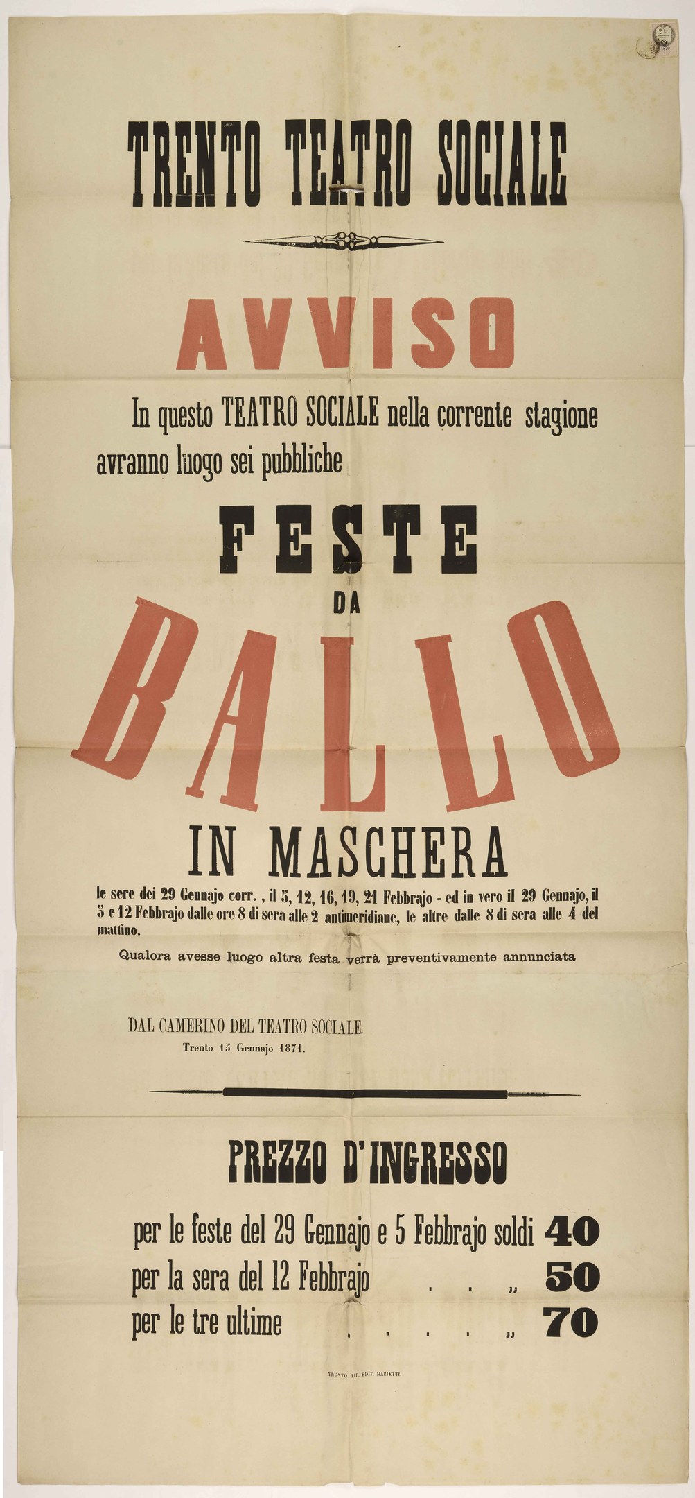 Alter Plakatwerbung für ein Festival in Maschera, Italien, mit Textbeschreibung des Ereignisses.